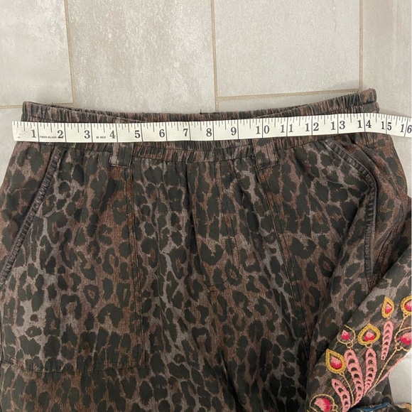 Johnny Was Shuri Cargo Pant Leopard Print Brown Size Medium - Picture 12 of 13